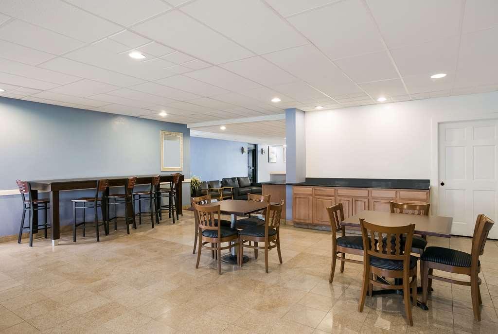 Rodeway Inn Rohrerstown Exterior foto